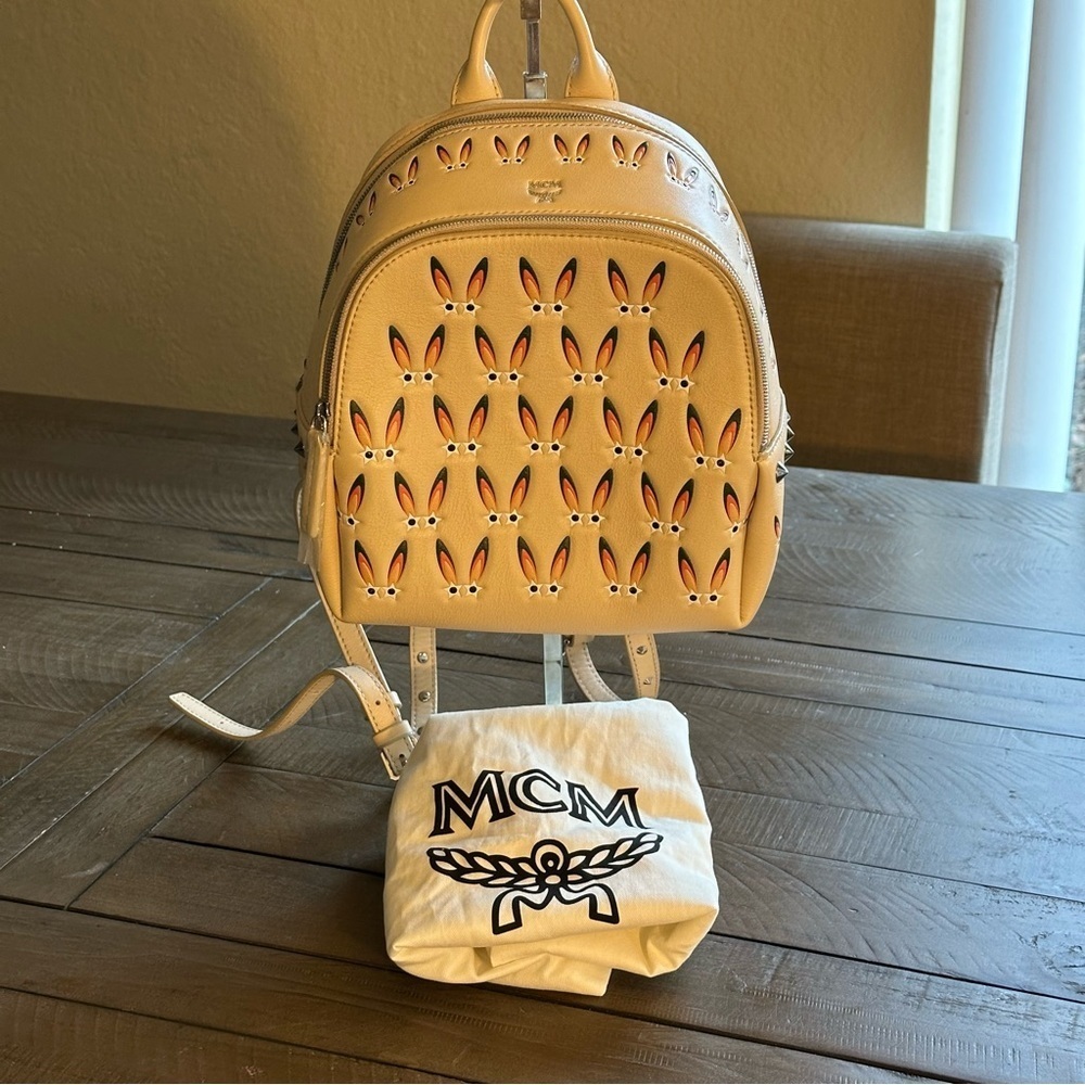 💎MCM RARE LAMBSKIN STAR EYED BUNNY MINI BACKPACK/MINT CONDITION 💎